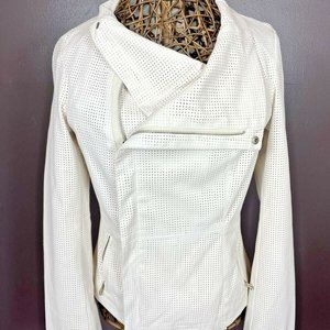 brand label Faux Leather Mesh Cut Off White Med